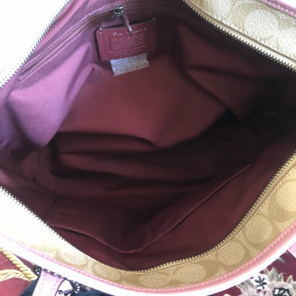 NWT coach sleeping beauty top zip tote - Picture 6 of 7